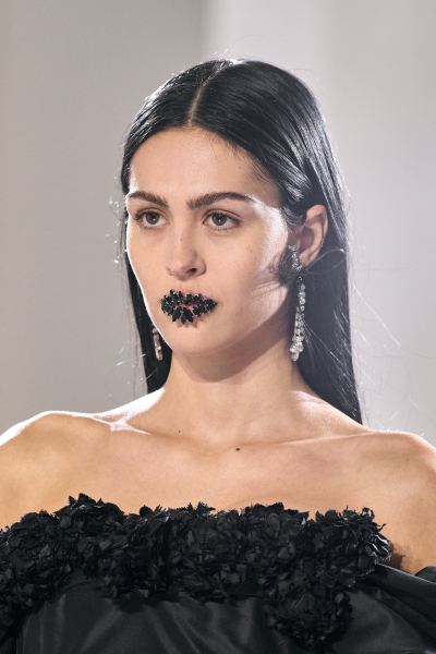 Jean Paul Gaultier Couture Was Laced With Simone Rocha Beauty Codes