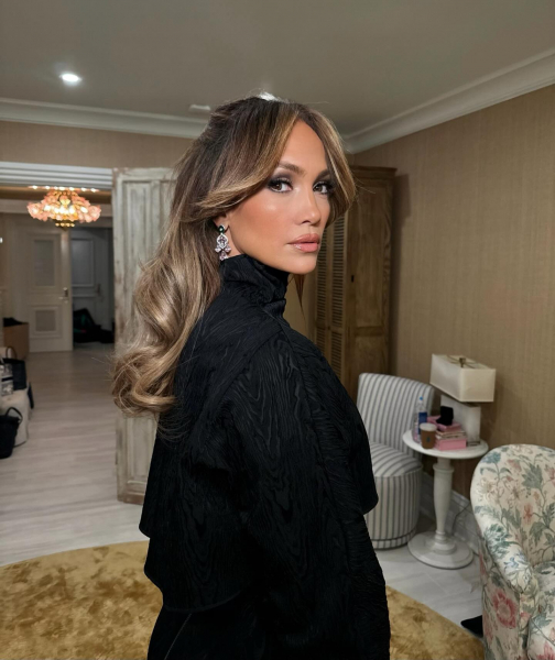 Jennifer Lopez Cut All Her Hair Off For Couture Week